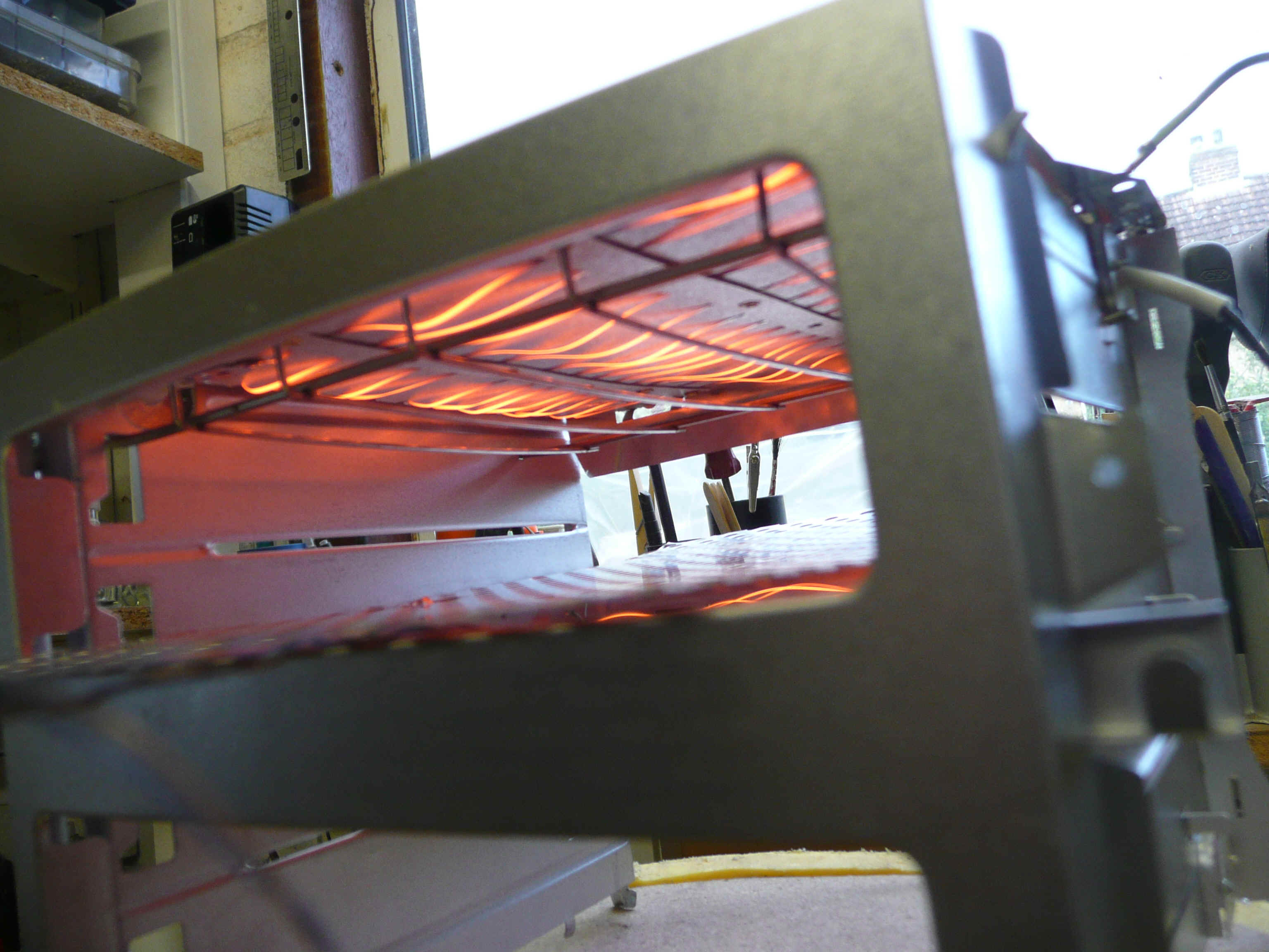 wpeA.jpg (366648 bytes)